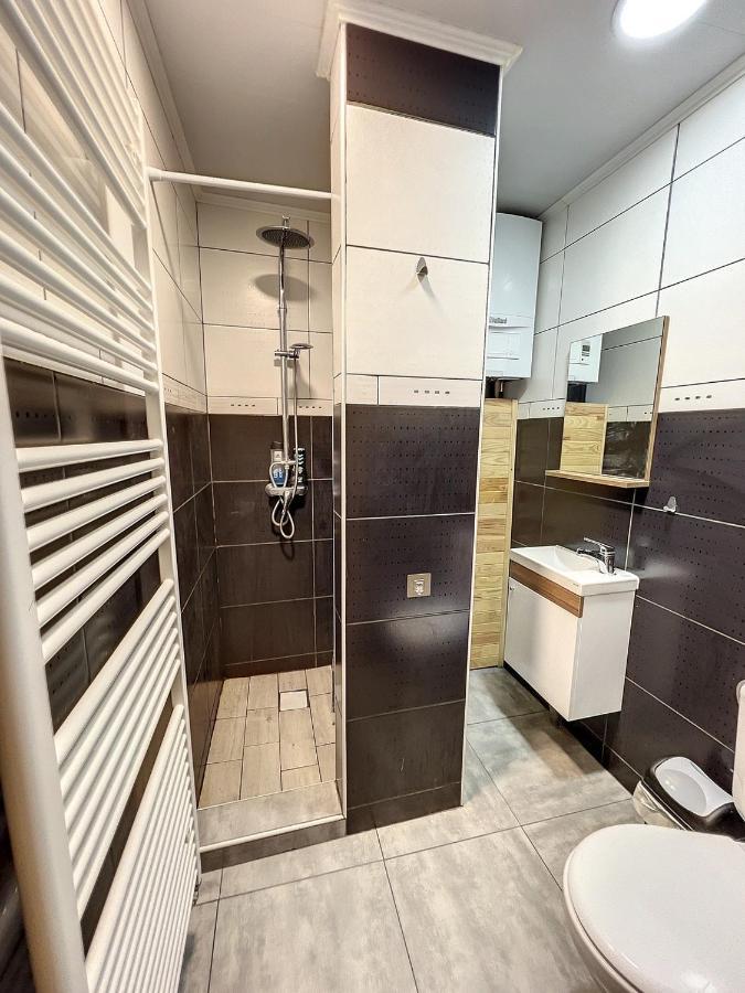 Charbonnel 1 B Charleroi-Airport Apartment Екстериор снимка