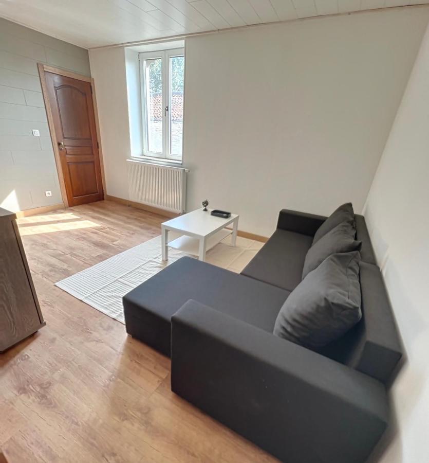 Charbonnel 1 B Charleroi-Airport Apartment Екстериор снимка